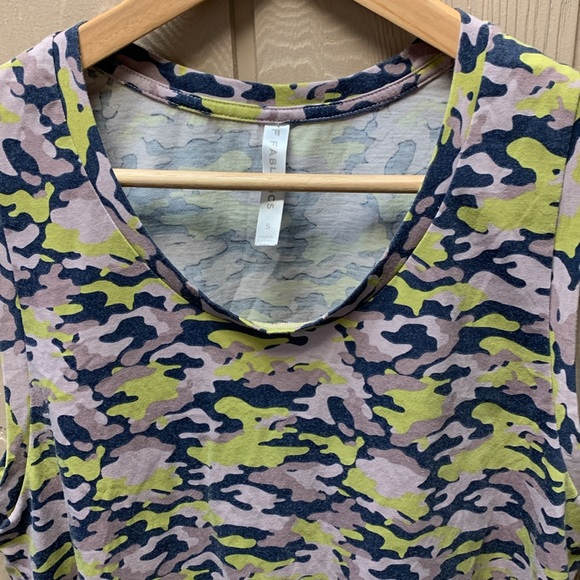 Fabletics Top - Picture 4 of 9